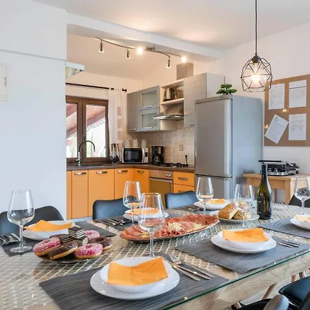 度假居 Captain 2 Km To The *