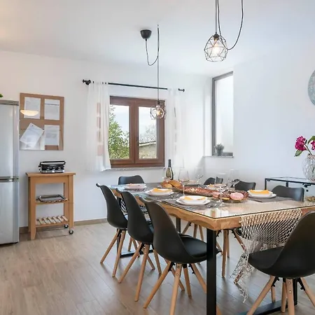 Captain 2 Km To The 度假居